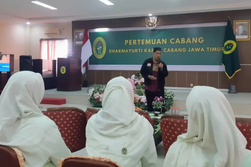 Dharmayukti Karini Jatim Gandeng Komnas PA Surabaya, Soroti Tantangan Mengasuh Anak Era Digital