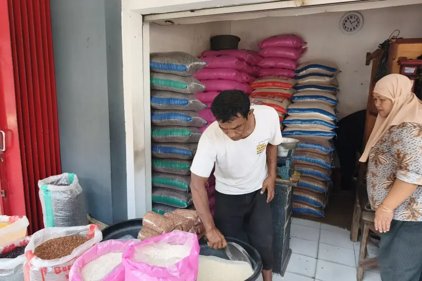 Program MBG Kembali Bergulir Sebabkan Harga Beras di Blitar Cekik Rakyat Kecil